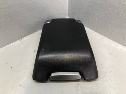 Discovery 3 Centre Console Lid Armrest Grain Leather Land Rover J14096