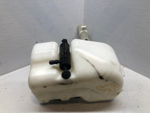 Discovery 2 Windscreen Washer Bottle Pumps Land Rover 1998 to 2004 L14106