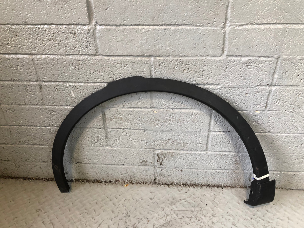 Discovery Sport Wheel Arch Trim Near Side Front FK72-16A075-B Land Rover L15066