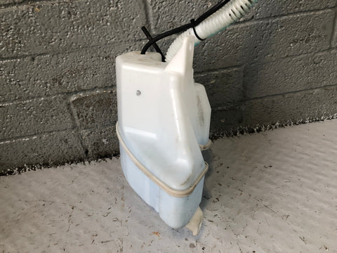Freelander 2 Washer Bottle Windscreen and One Pump Land Rover 2006 to 2015