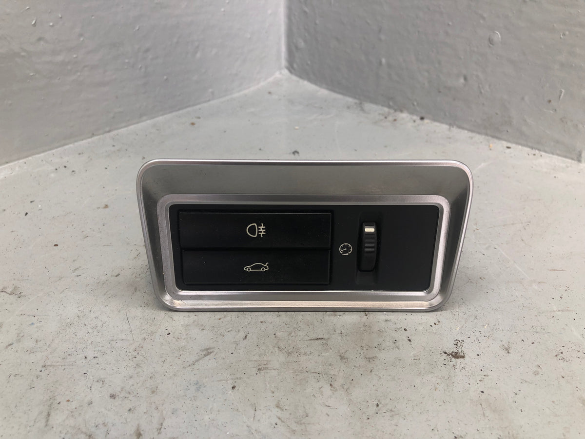 Jaguar XF Tailgate Fog Light Switch DX23 11654 AA X250 2007 to 2015