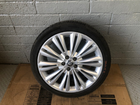 Jaguar XF Alloy Wheels and Tyres 19" x4 245/40ZR19 2008 to 2015 L26066