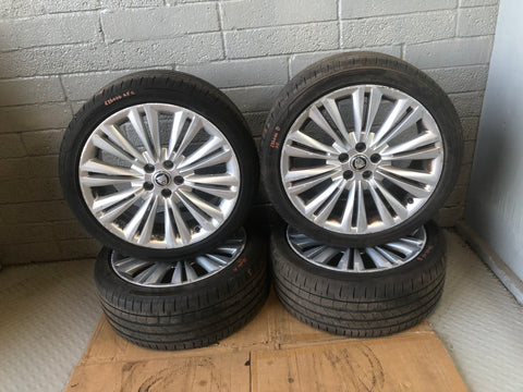 Jaguar XF Alloy Wheels and Tyres 19" x4 245/40ZR19 2008 to 2015 L26066