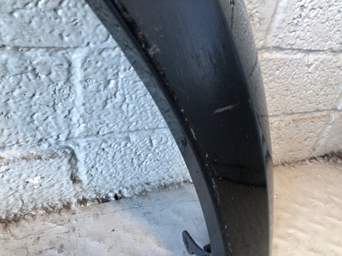Discovery 4 Wheel Arch Trim Front Off Side Sumatra Black Land Rover L319