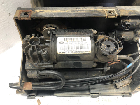 Discovery 2 Air Suspension Compressor Wabco RQG100041 Housing L318 Land Rover