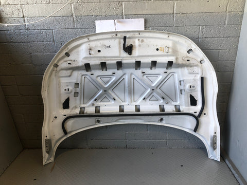 Range Rover Evoque Bonnet in Fuji White L538 2011 to 2018 L03066