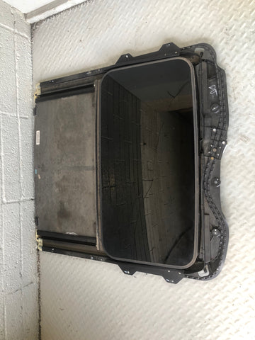 Range Rover Sport Sunroof Complete with Motor and Blind L320 2005 to 2009 D17066