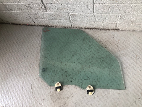Discovery 4 Window Glass Off Side Front Door Land Rover 2009 to 2016 D03086