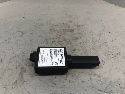 Discovery 4 Key Radio Signal Amplifier Land Rover 6G9T-15K602-AB 2009 to 2016