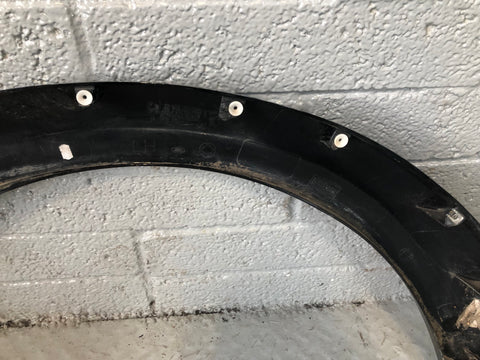 Discovery 4 Wheel Arch Trim Front Off Side Santorini Black Land Rover D27056