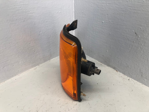 Discovery 2 Indicator Near Side Front TD5 And V8 Land Rover 1998 to 2002