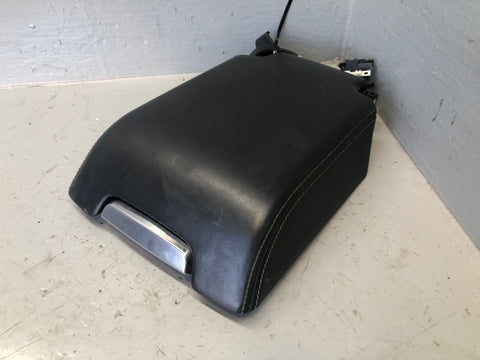 Discovery 4 Armrest Centre Console Black Leather Land Rover 2009 to 2016 D27056