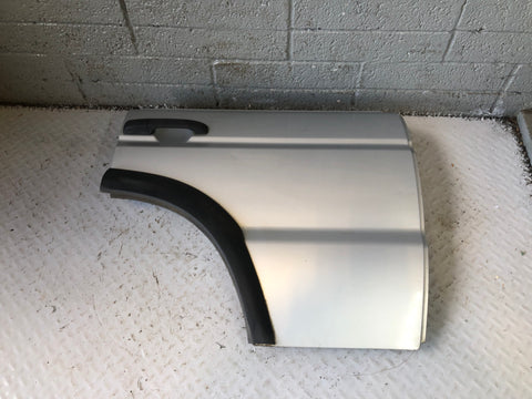 Discovery 2 Door Off Side Rear Zambesi Silver Land Rover 1998 to 2004 L14106