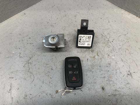 Discovery 4 Key Remote and Blade with Door Lock Land Rover 2009 to 2014 D27056