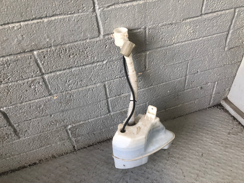 Freelander 2 Washer Bottle Windscreen Two Pump Land Rover 2006 to 2015 No Cap