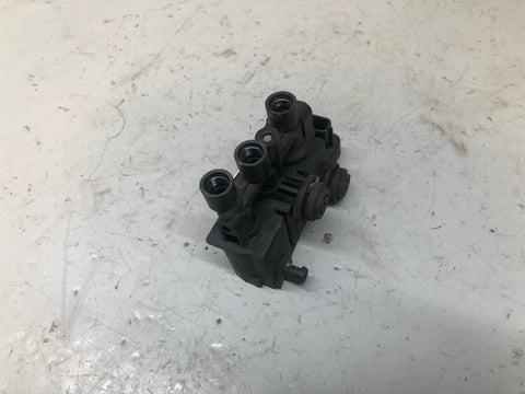 Range Rover L405 Air Suspension Front Crossover Valve CPLA-5B710-AB 2013 to 2017
