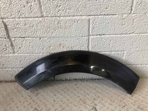 Discovery 4 Wheel Arch Trim Rear Quarter Right Santorini Black Land Rover D13086