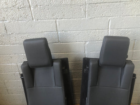 Discovery 4 Seats Rear 3rd Third Row in Black Land Rover 2009 to 2016 L10076