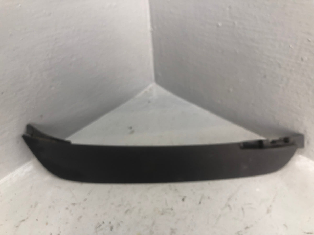 Range Rover Evoque Front Bumper Air Deflector Right BJ32 17F017 AA Land Rover