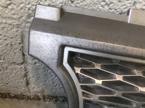 Range Rover L322 Grille Front Facelift Grey Land Rover 2006 to 2010 D01076