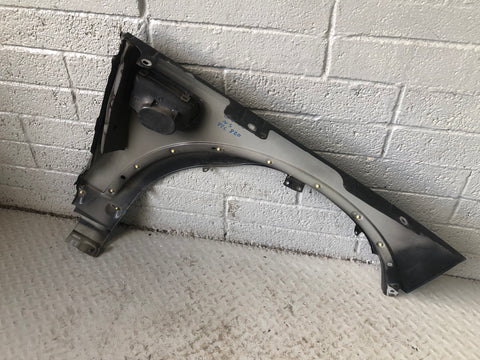 Discovery 4 Front Wing Near Side Santorini Black LRC 820 2009 to 2016 D13086