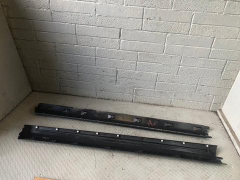 Discovery 3 or 4 Sill Trim Cover Protector Pair Land Rover 2004 to 2014 D03086