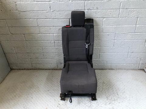 Discovery 3 Seats Rear Middle Row in Grey Cloth Land Rover 2004 to 2009 L03096