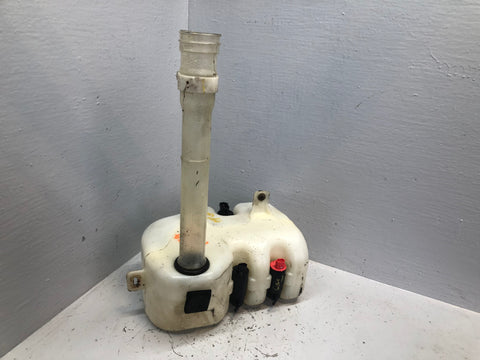 Discovery 2 Windscreen Washer Bottle Pumps Land Rover 1998 to 2004 L14106
