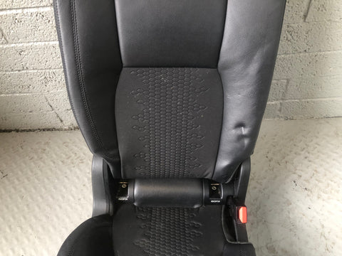 Discovery Sport Rear Middle Row Seats Pair Black Leather L550 Land Rover L15066