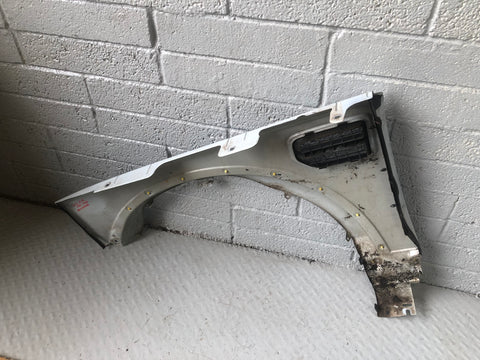 Discovery 3 Wing Off Side Front Zermatt Silver Land Rover 2004 to 2009 K02066