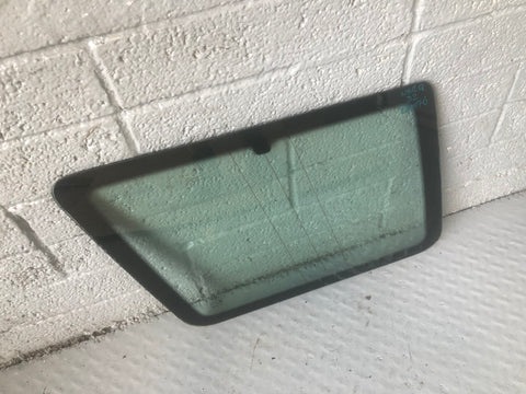 Discovery 2 Window Glass Quarter Near Side Rear Land Rover 1998 to 2004