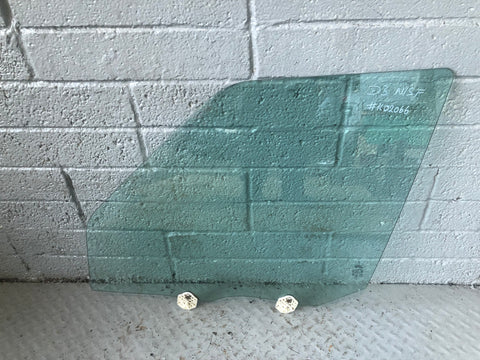Discovery 3 Window Glass Near Side Front Land Rover 2004 to 2009 K02066