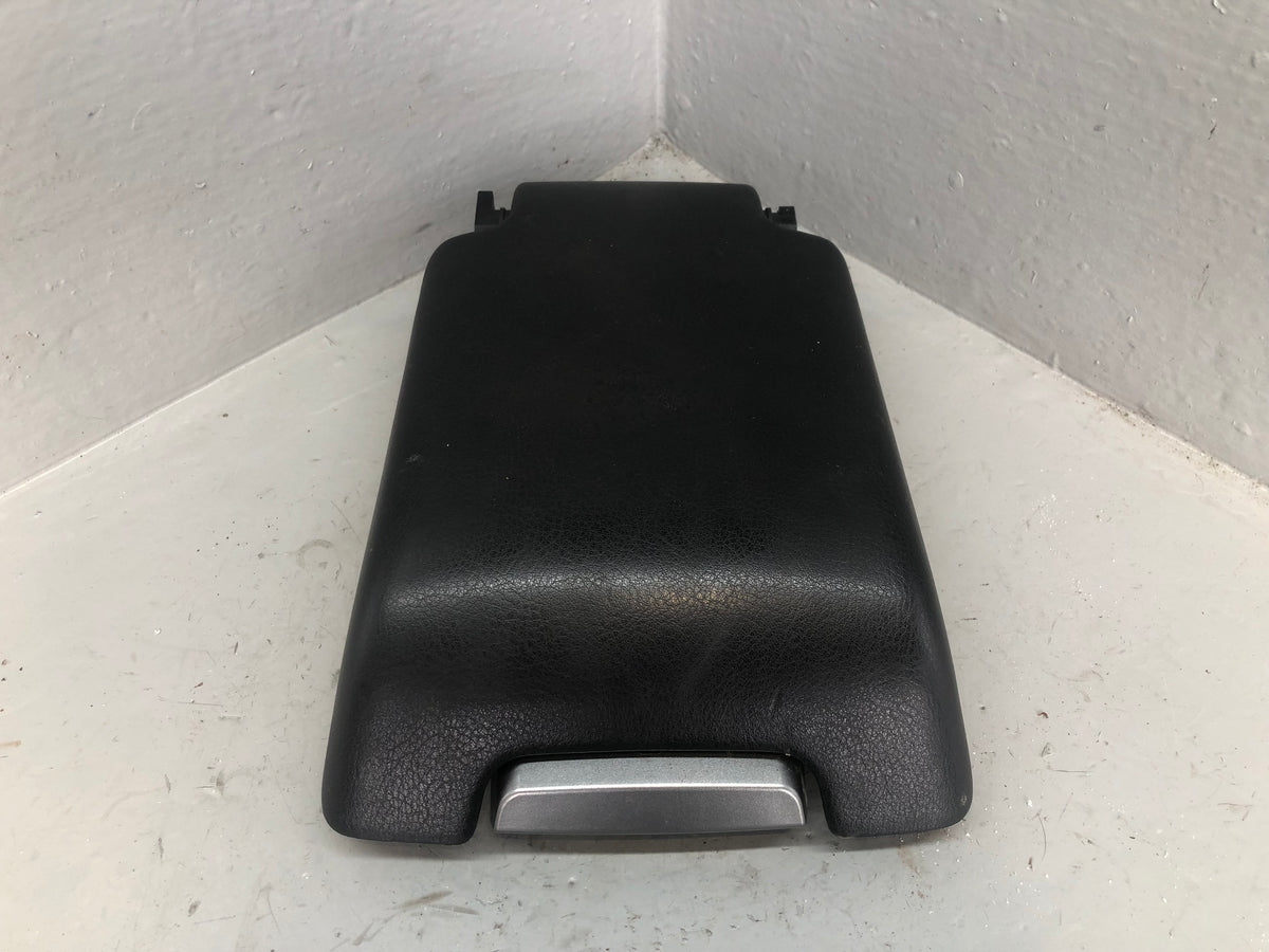 Range Rover Sport Centre Console Arm Rest Lid with Catch Black Land Rover D17066