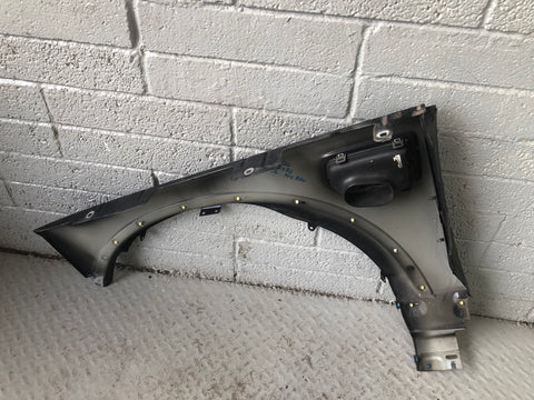 Discovery 4 Front Wing Off Side Santorini Black LRC 820 2009 to 2016 D13086
