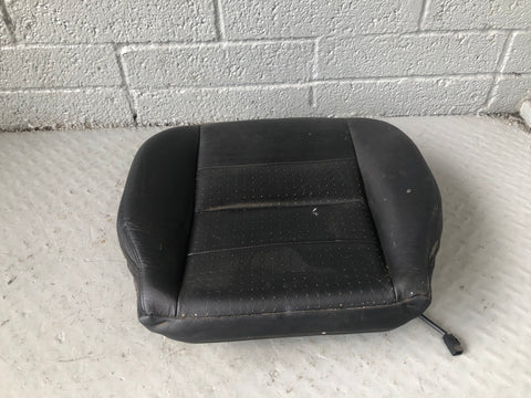 Discovery 3 Seat Padded Base Near Side Front Black Leather Land Rover K02066