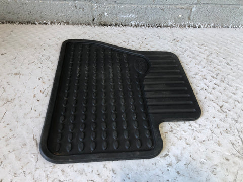 Freelander 2 Floor Mats Set of 4 in Black Rubber Land Rover 2006 to 2011 D14106