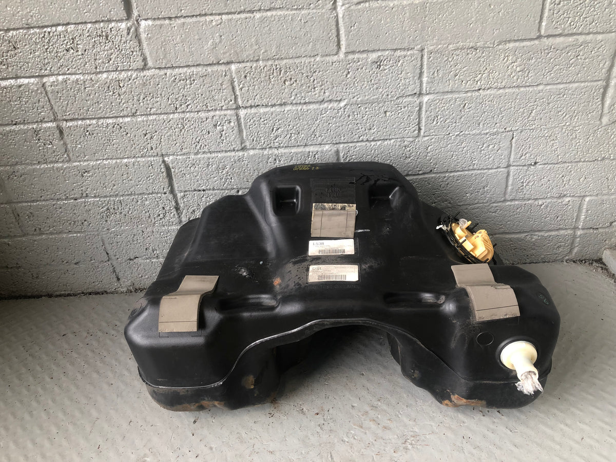 Range Rover Evoque Fuel Tank Plastic and Sender Pump BJ32-9K007-EE 2011 to 2018