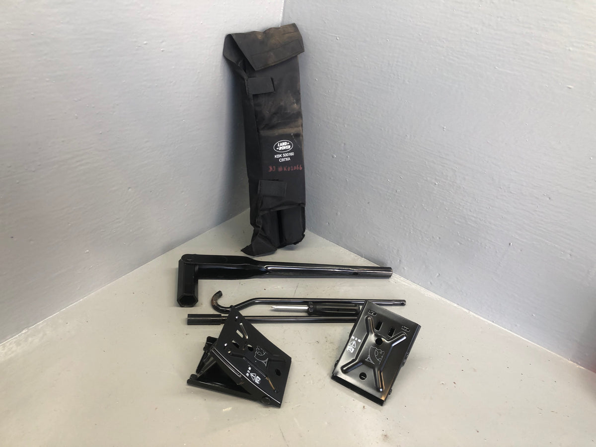 Discovery 3 4 Tool Kit in a Bag KBK500160 Land Rover 2004 to 2016 K02066