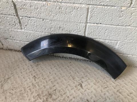 Discovery 4 Wheel Arch Trim Rear Quarter Right Santorini Black Land Rover D13086