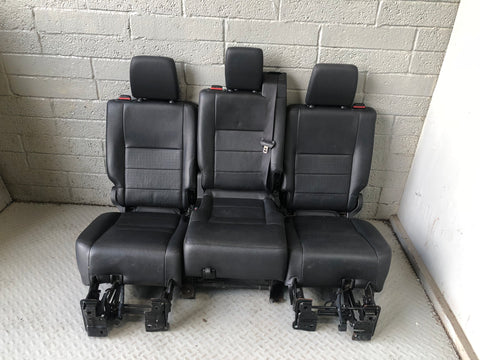 Discovery 3 Seats Rear Middle Row in Black Land Rover 2004 to 2009 J17076