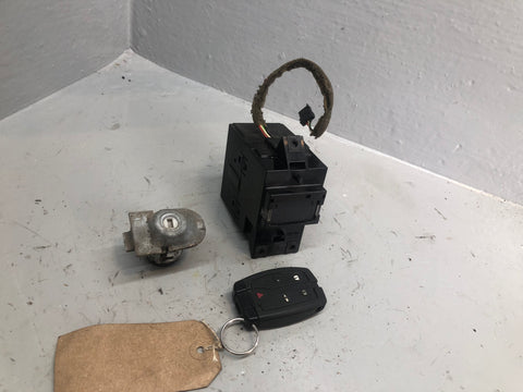 Freelander 2 Ignition Barrel with 1 Key Door Lock Land Rover 2006 to 2015 D08066