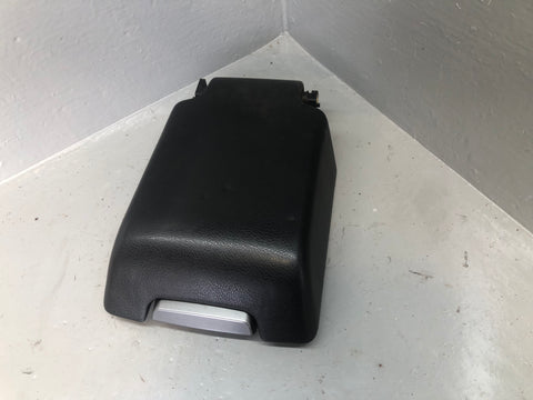 Discovery 3 Centre Console Lid Armrest Grain Leather Land Rover K02066