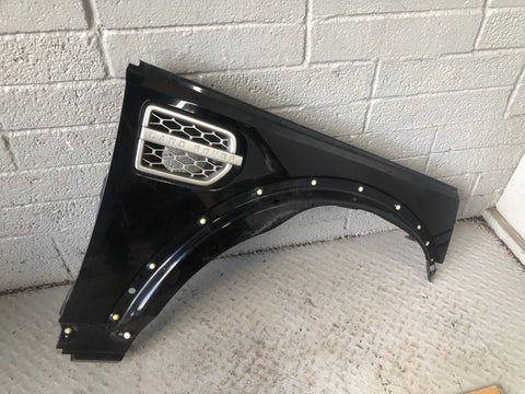 Discovery 4 Front Wing Off Side Santorini Black LRC 820 2009 to 2016 D13086