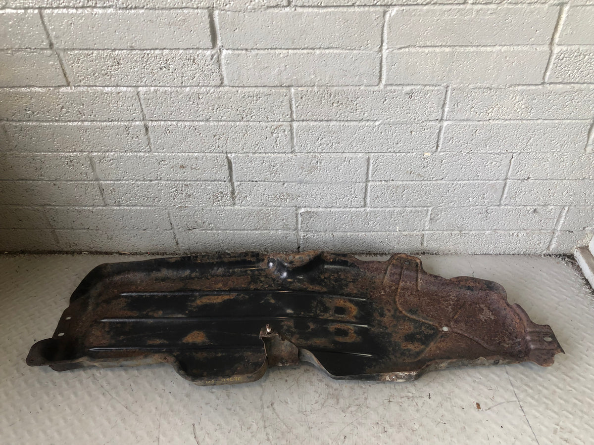 Discovery 3 Fuel Tank Guard LR015384 Land Rover 2004 to 2009 J17076