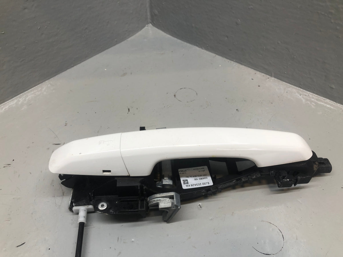 Range Rover Evoque Door Handle Exterior Off Side Front Fuji White L538