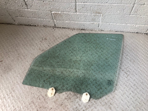 Discovery 3 Window Glass Near Side Front Land Rover 2004 to 2009 K02066