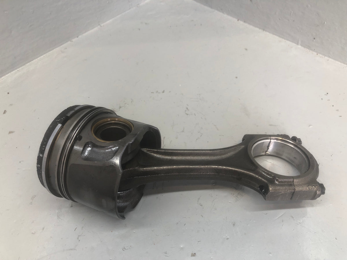 Freelander 2 2.2 TD4 224DT 1 x Piston and Con Rod Land Rover 2006 to 2010