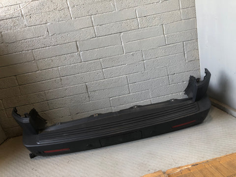 Discovery 3 Rear Bumper with Reflectors Parking Sensors Land Rover K02066