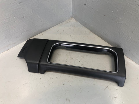 Range Rover L405 Sat Nav Screen Surround Trim in Ebony Black 2013 to 2017