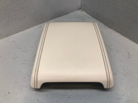 Range Rover Evoque Centre Console Armrest Lid in Ivory L538 L20015